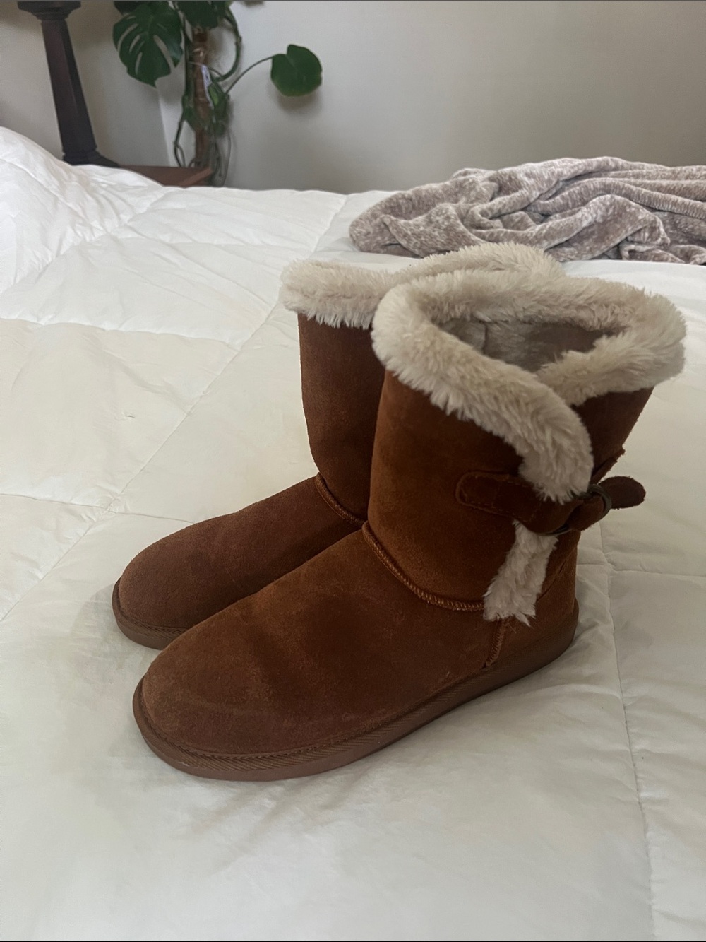 Women’s Chestnut Suede Faux-Fur Winter Boots